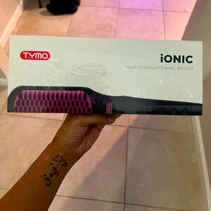TYMO ionic hair straightener brush